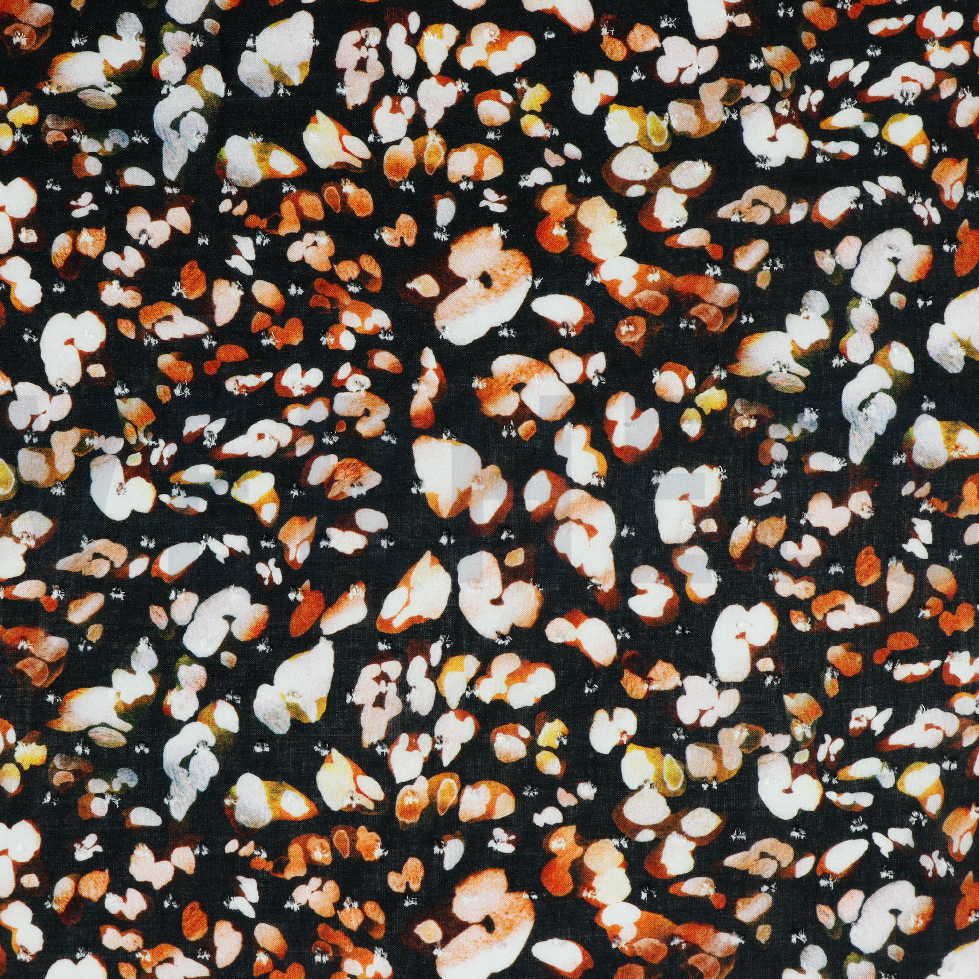 VISCOSE DOBBY DIGITAL ANIMAL SKIN BLACK (high resolution)